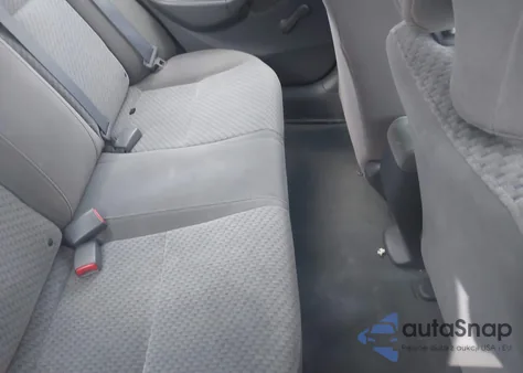 2004 Honda Civic Vp from USA, damaged, VIN 2HGES16394H609517